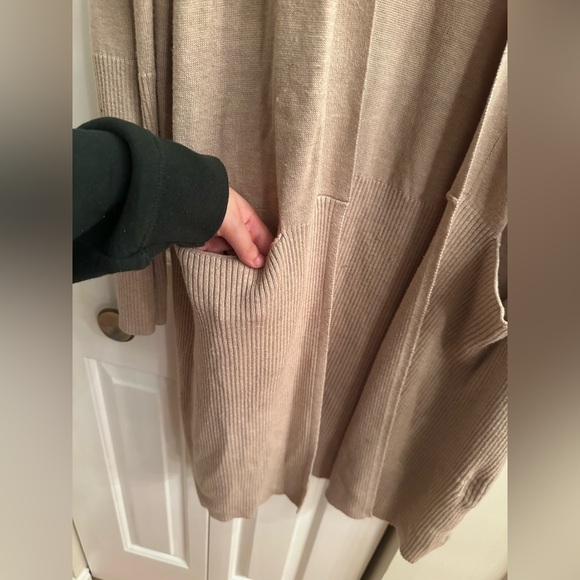 Splendid $158 Retreat Cardigan in Oatmeal. Size S.